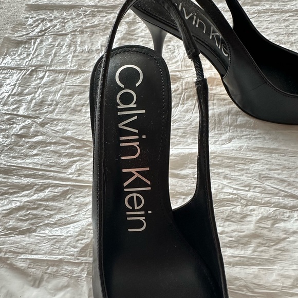 calvin klein slingback heels - Picture 4 of 5